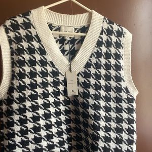 Houndstooth sweater vest